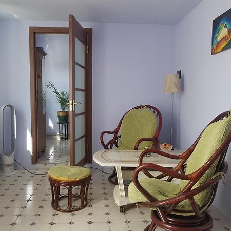 Ethnic House In Town Center Villa Cahul Bagian luar foto